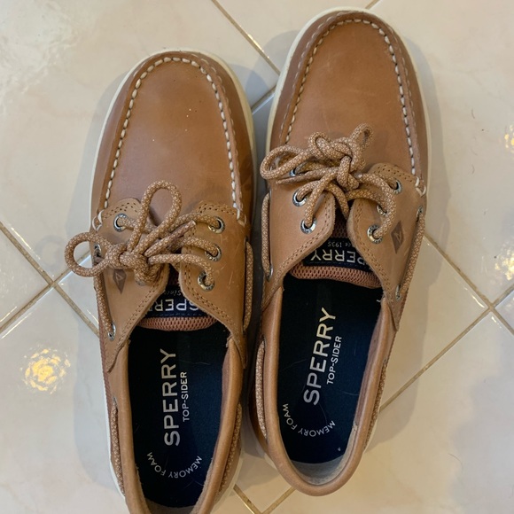 Sperry shoes men size 7.5. Worn a handful of times only. - Picture 5 of 5